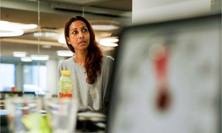 Seminar-Teilnehmerin im Fokus